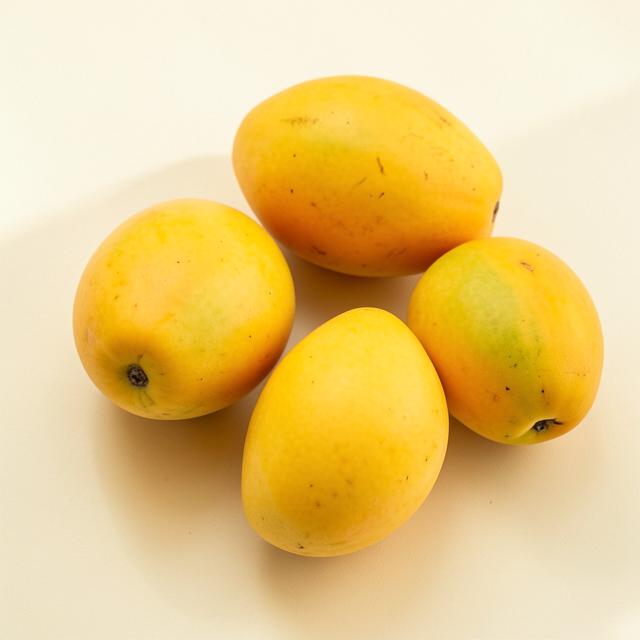 Mango (Alphonso, Badami, Kesar) sourced and supplied by Agri Gate